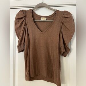 Nation Mauve/Mocha Puff-Sleeve V-Neck Top